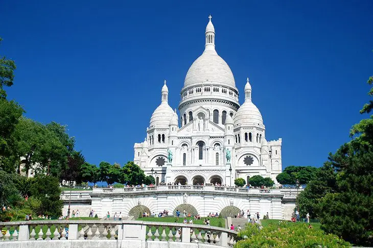 Montmartre in Paris: history and sights