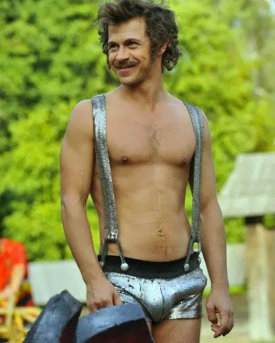 Pavel Derevyanko: personal life, biography of a theater and film actor