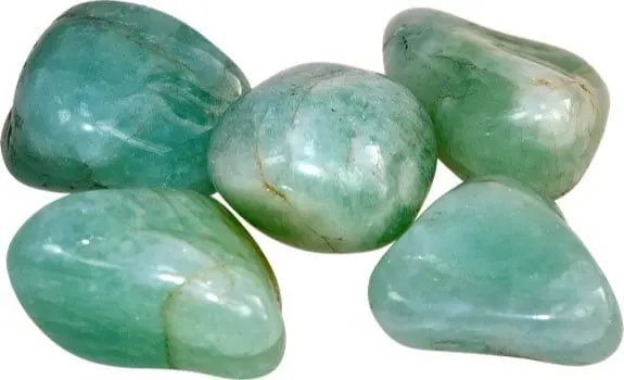 Properties and benefits of aquamarine &#8211; happiness and health