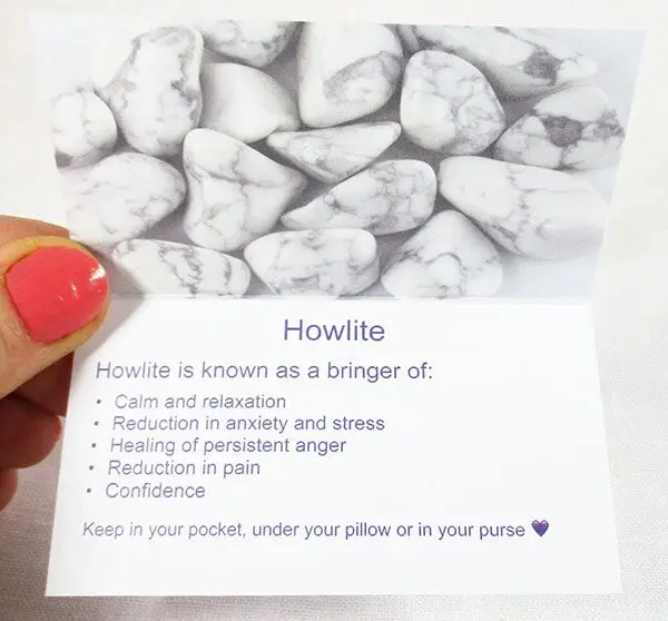 Properties and benefits of howlite &#8211; happiness and health