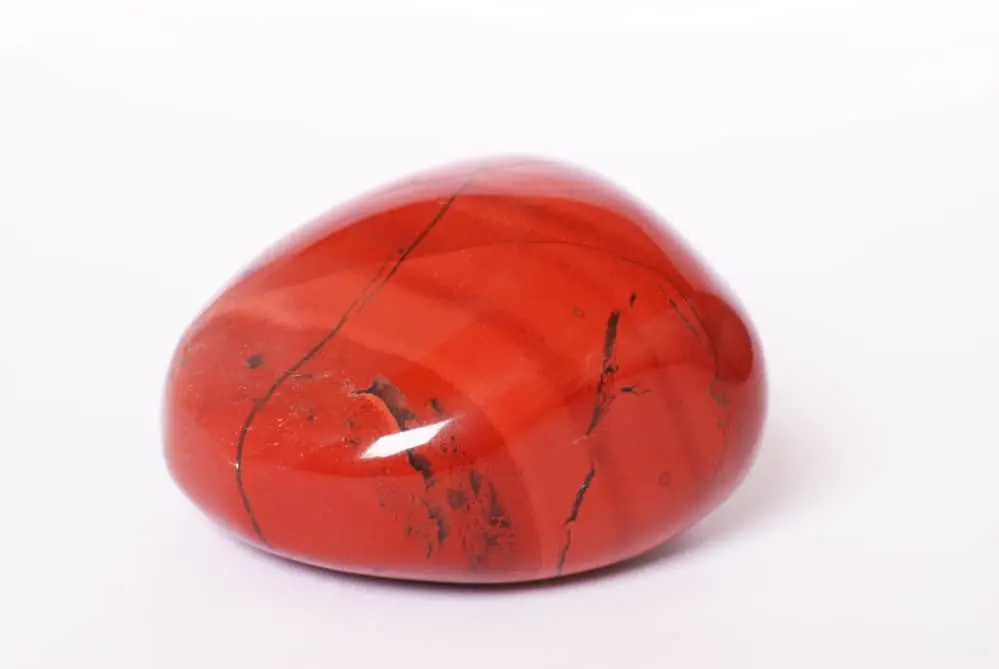 Properties and benefits of jasper and red jasper &#8211; happiness and health