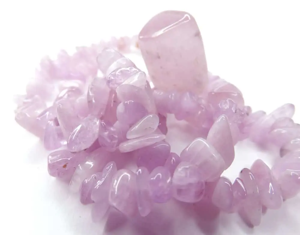 Properties and benefits of kunzite &#8211; happiness and health