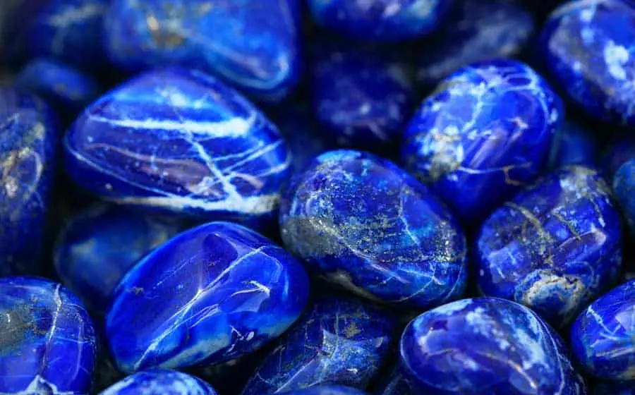 Properties and benefits of lapis lazuli &#8211; happiness and health