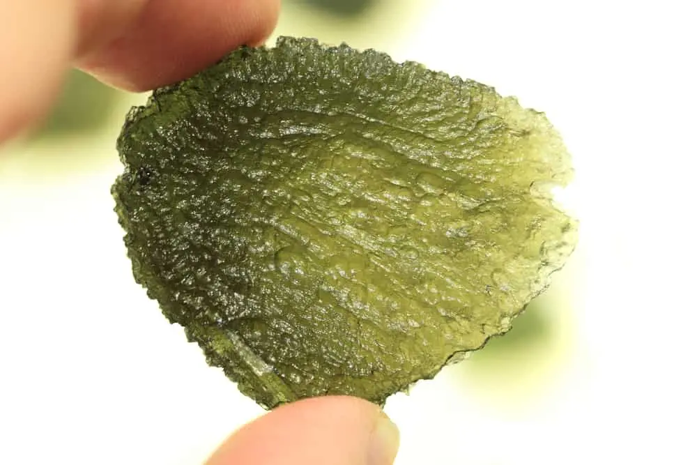 Properties and benefits of moldavite &#8211; happiness and health