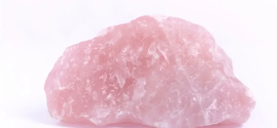 Properties and benefits of rose quartz &#8211; Happiness and health