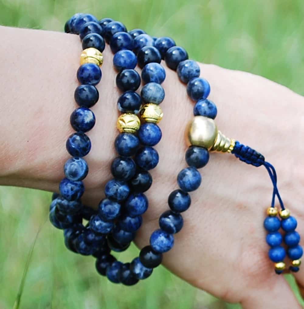 Properties and benefits of sodalite &#8211; happiness and health