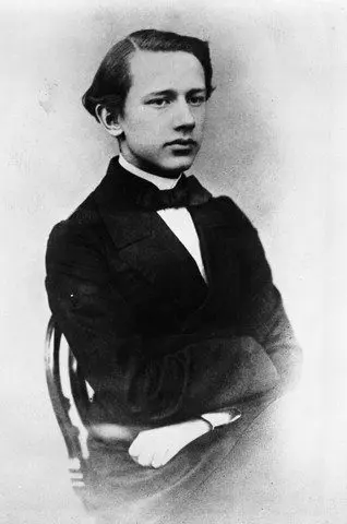 Pyotr Ilyich Tchaikovsky: biography, facts, video