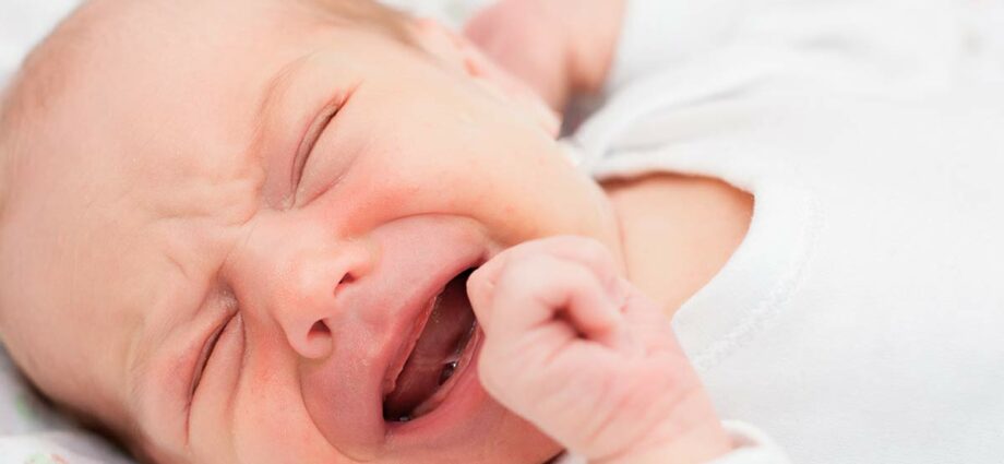 Restless sleep in babies. How can I help my baby?