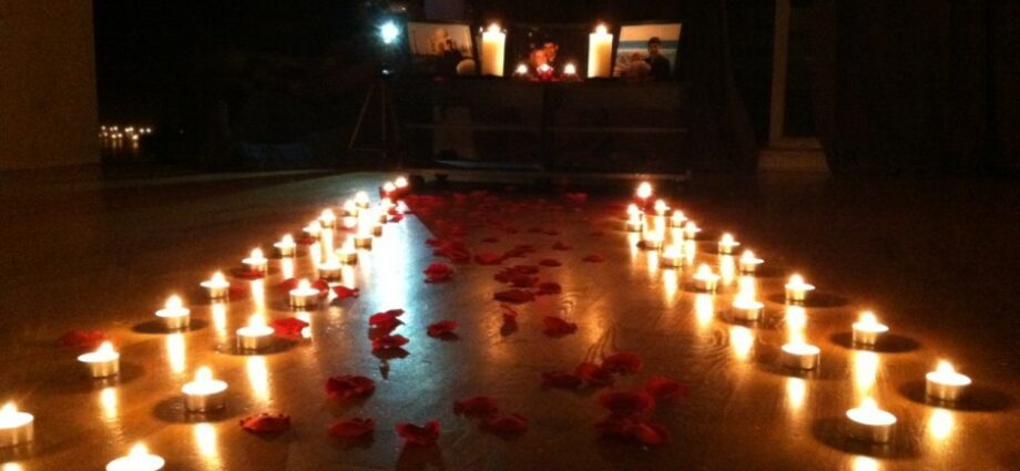 Romantic candlelight dinner: tips for a bachelor, video