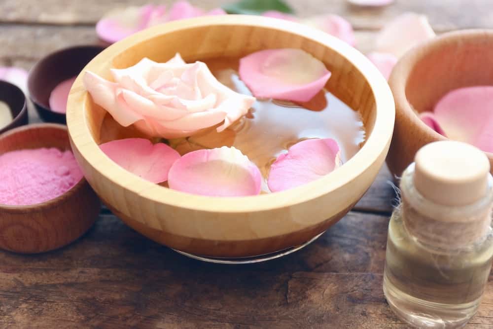 The amazing benefits of rose water
