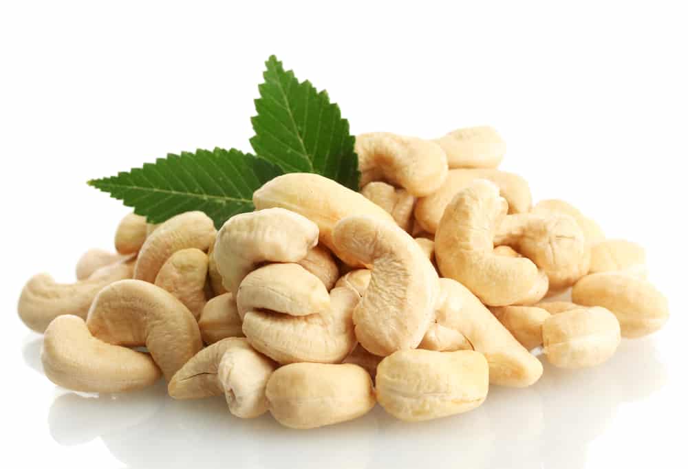 The cashew nut: a small nut packed with nutritional qualities &#8211; happiness and health