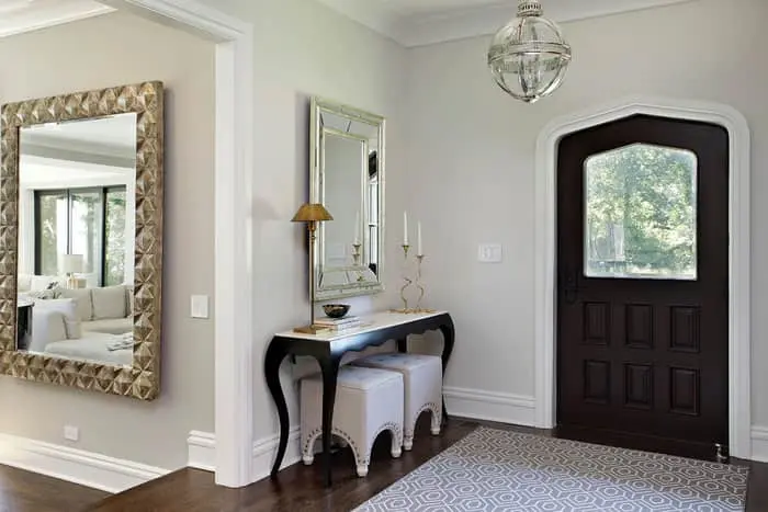 Where to hang the mirror: Feng Shui recommendations, video