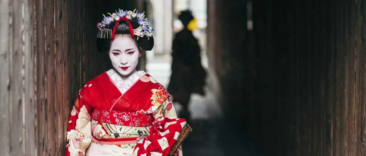 Who are geisha in Japan: interesting facts and videos