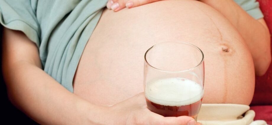 Alcohol and pregnancy: a new study is controversial!