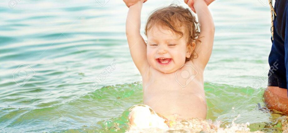 Baby swimmer, baby happiness!