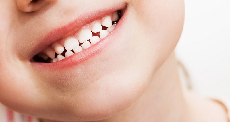 乳牙：奶嘴和拇指吸吮有什么影响？