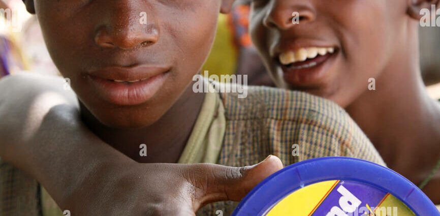 Буркина: портрети на деца