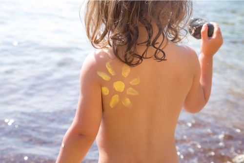 Trẻ em: Làm thế nào để điều trị các bệnh mùa hè của chúng?