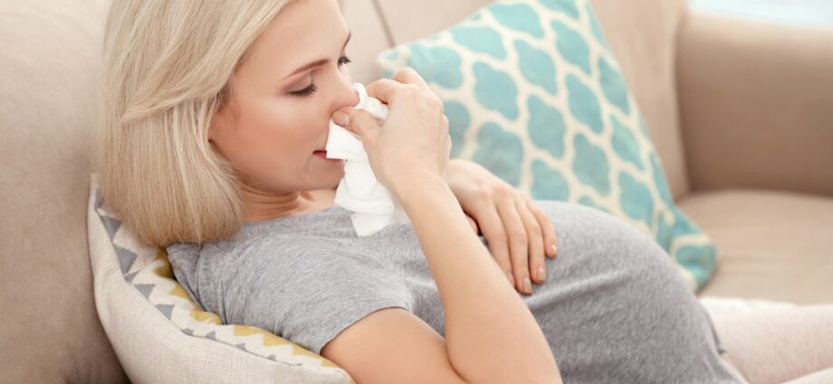 Colds and pregnancy: how to treat yourself?