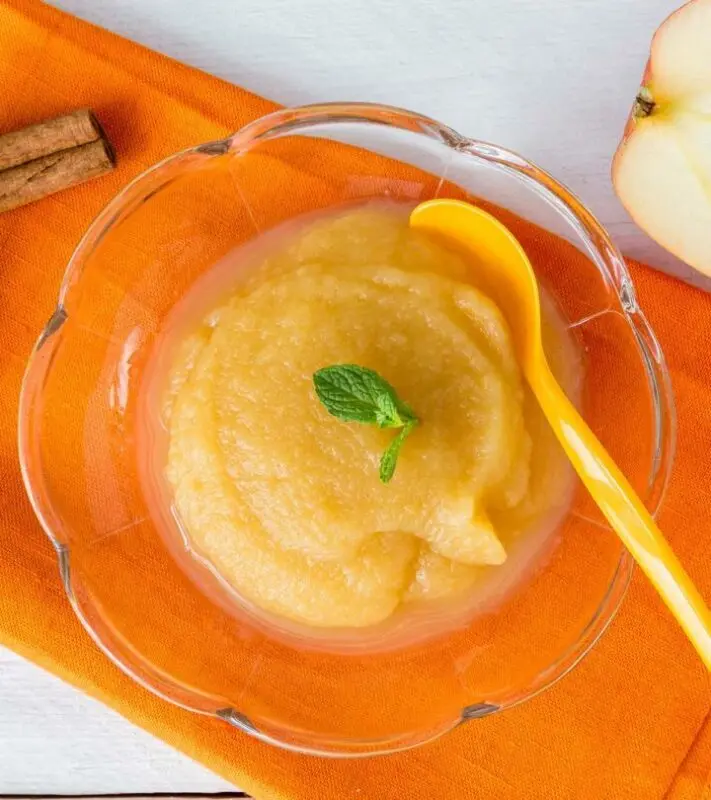 Compotes and purees for babies: instructions for use