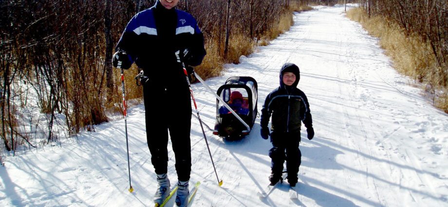 Ski merentas desa untuk kanak-kanak