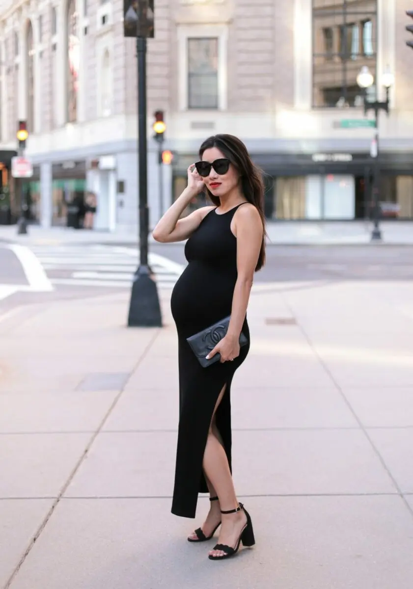 Dress and keep style during pregnancy.