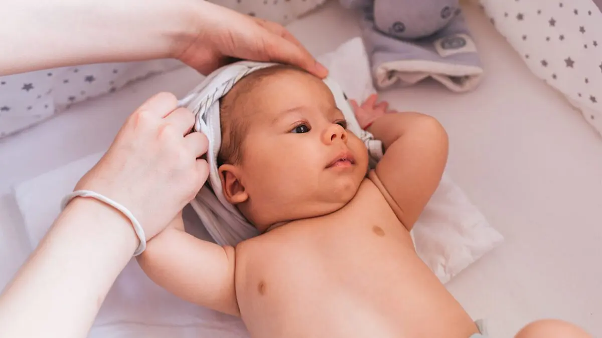 How to dress baby at birth?