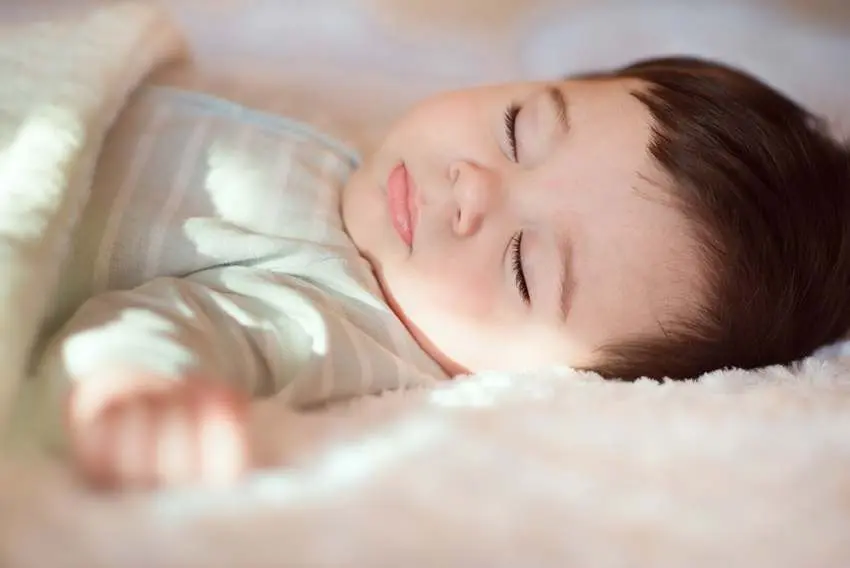 How to help baby sleep well