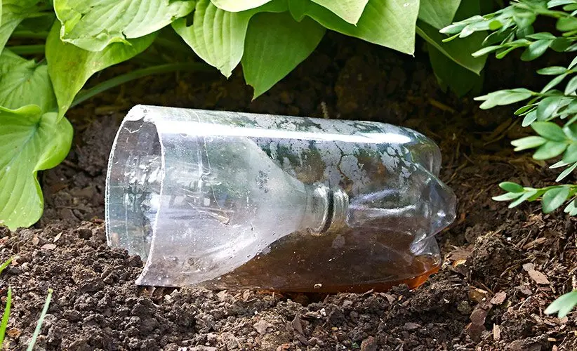 How to manage the bottle outside?