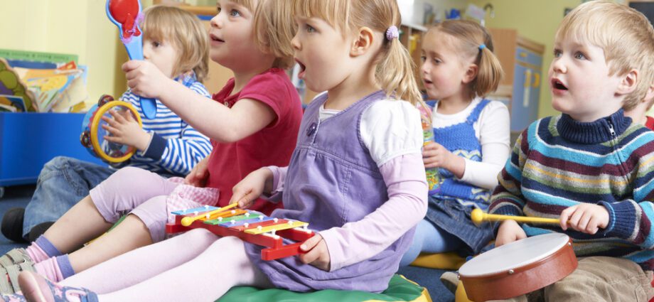 Introducing toddlers to music