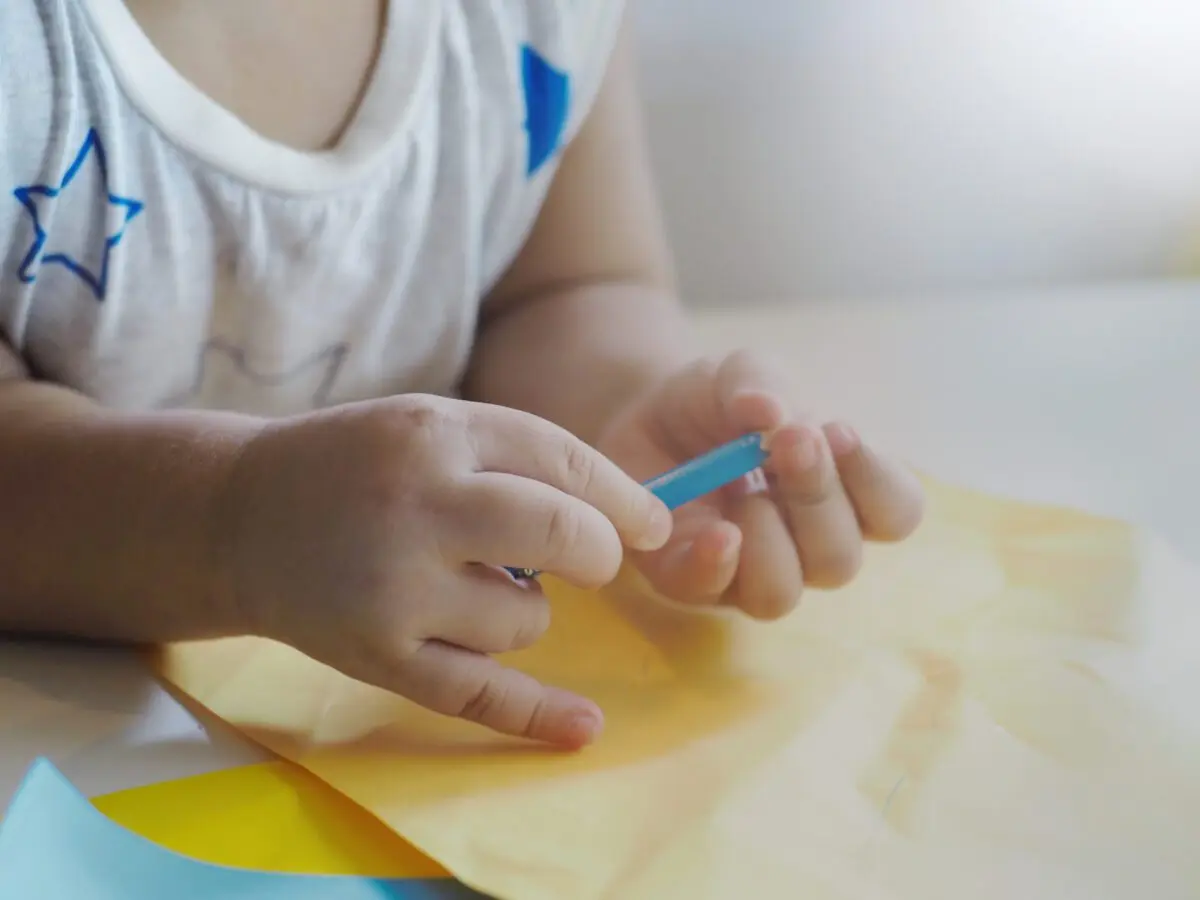 Is my child left-handed or right-handed? Focus on lateralization