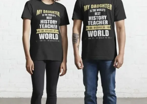 Photos: dad teaches daughter history in incredible ways