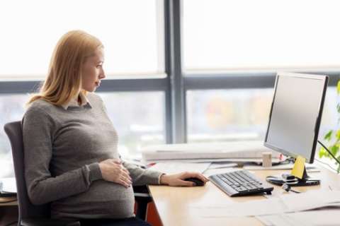 Pregnant at work: how to deal with it?