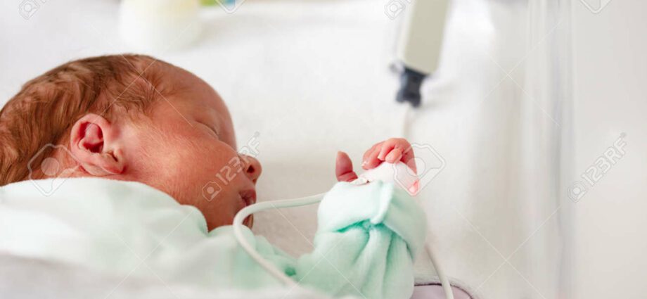 Premature babies, babies under close surveillance