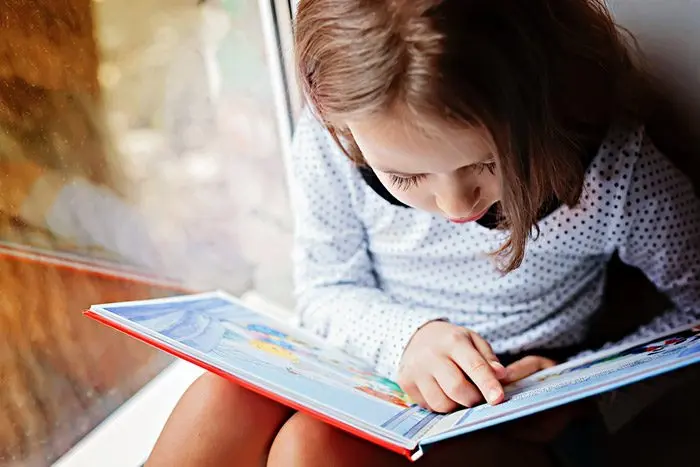 Reading: from what age can a child learn to read?