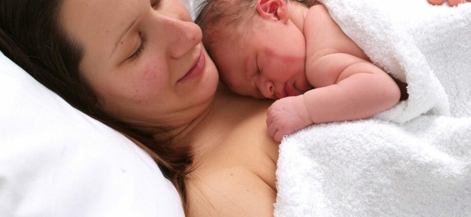 Skin to skin with baby: new benefits discovered