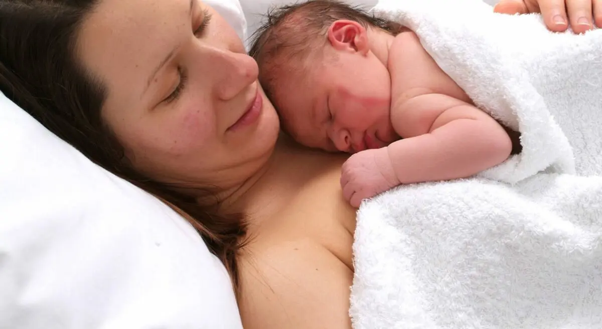 Skin to skin with baby: new benefits discovered