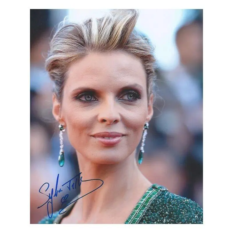 Sylvie Tellier: Miss organic?