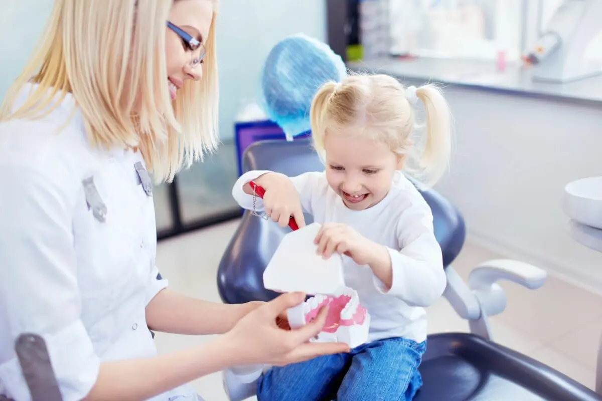 Your child&#8217;s first visit to the dentist