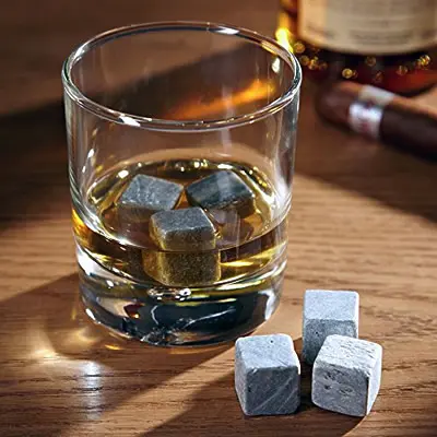 How to drink Jack Daniels: 3 right ways + what to drink whiskey with