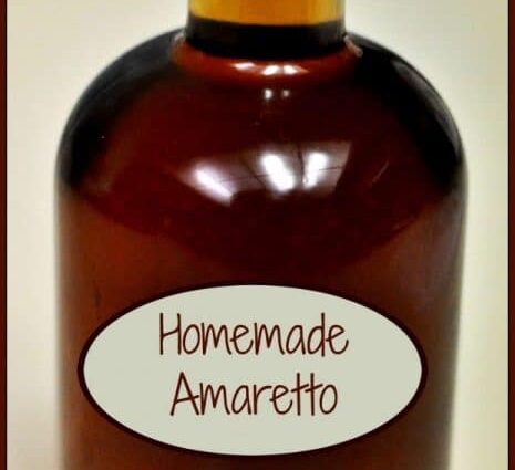 2 recipes for Amaretto liqueur at home