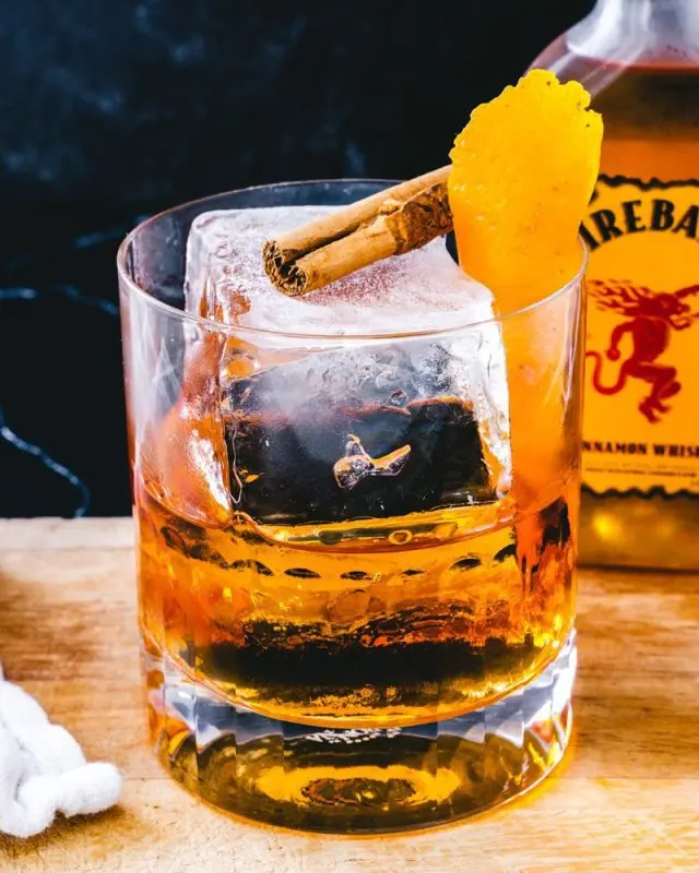 2 recipes for Fireball whiskey &#8211; the original Canadian peppercorn!