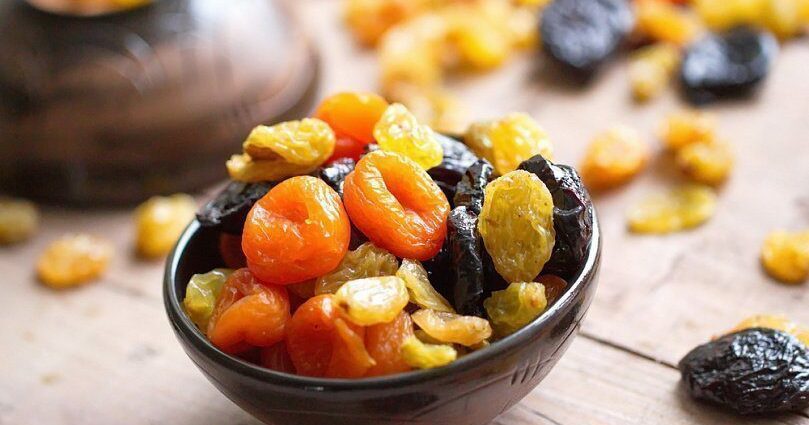 5 recipes for tinctures on dried apricots on moonshine, vodka and alcohol