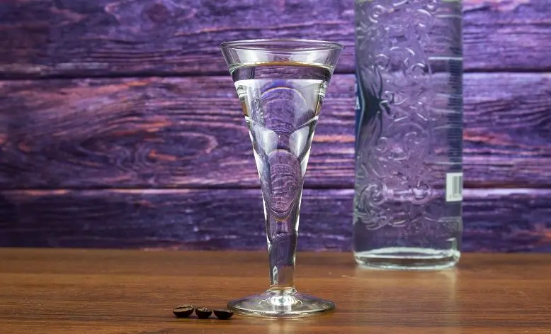 6 Best Ways to Drink Sambuca