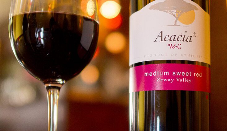 Acacia wine: 3 recipes at home