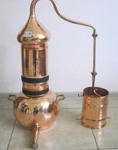 Alambik &#8211; the oldest moonshine made of copper