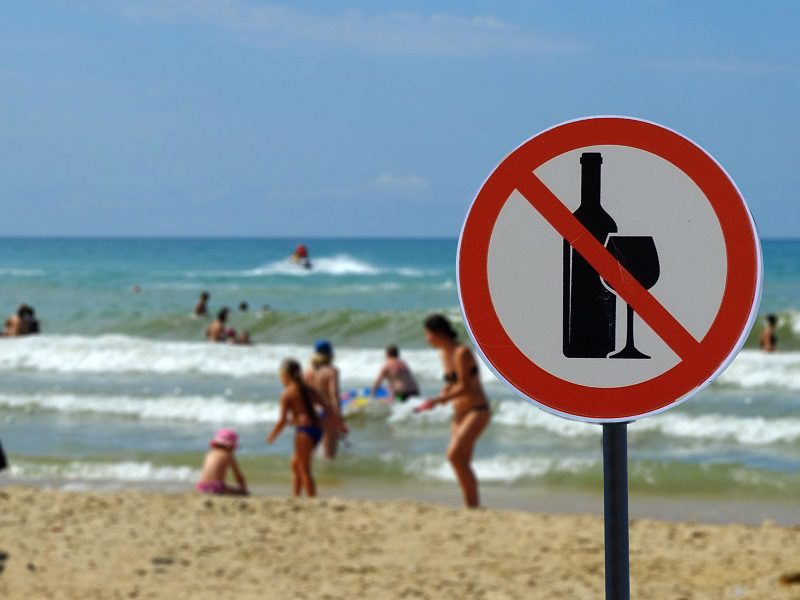 Alcohol in the UAE: about the possibilities and prohibitions for tourists