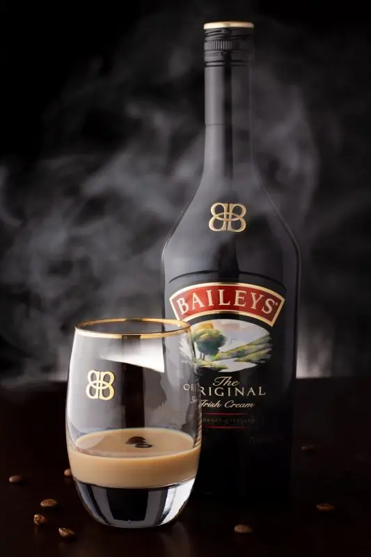 Baileys: history, types, how much is stored, what is combined with and how to dilute