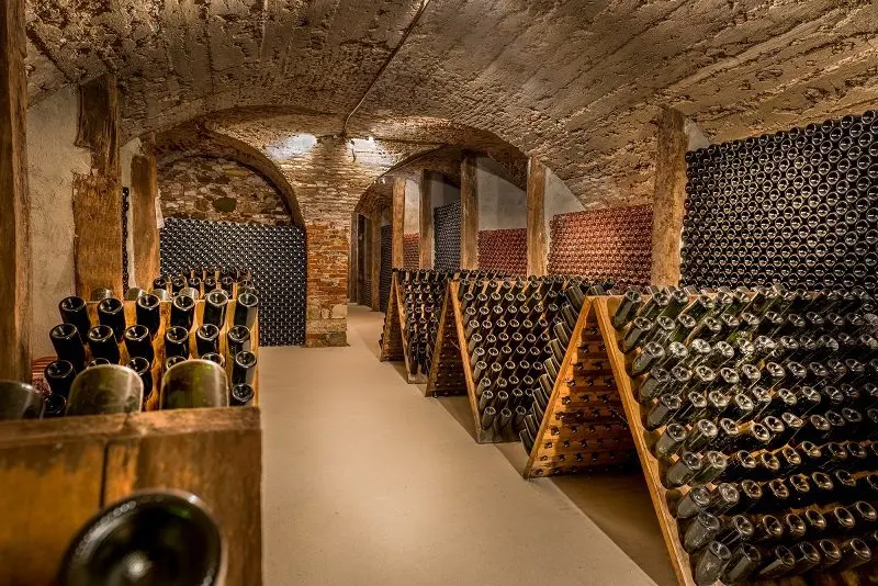 Barrel and bottle aging of wine