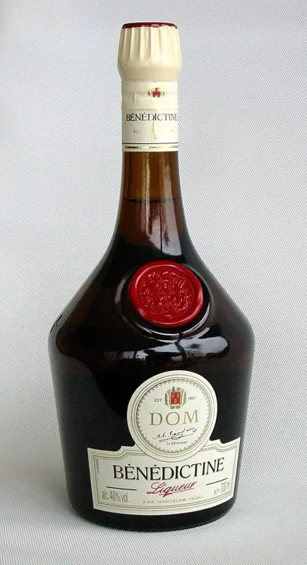 Benedictine (Benedictine) &#8211; monastery herbal liqueur from France